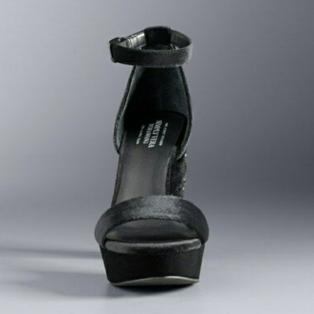 Simply Vera Vera Wang Budapest Heel NWT - Picture 3 of 6